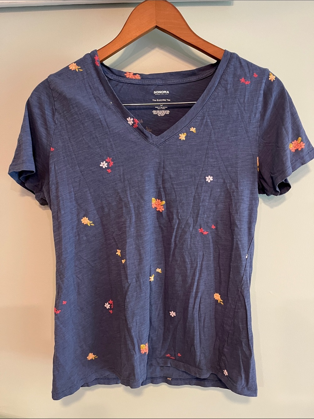 SONOMA Navy Floral V-Neck Short Sleeve Tee Women’s Small